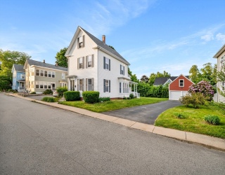 5 Cushing Street, Amesbury, Massachusetts, 4 Bedrooms Bedrooms, 8 Rooms Rooms,1.5 BathroomsBathrooms,Residential,For Sale,Cushing Street,73533465