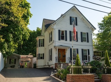 33 Water St, Medford, Massachusetts, 6 Bedrooms Bedrooms, 15 Rooms Rooms,5 BathroomsBathrooms,Residential Income,For Sale,Water St,73533468 33 Water St, Medford, Massachusetts, 6 Bedrooms Bedrooms, 15 Rooms Rooms,5 BathroomsBathrooms,Residential Income,For Sale,Water St,73533468