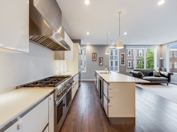 14 I St, Boston, Massachusetts, 2 Bedrooms Bedrooms, 5 Rooms Rooms,2 BathroomsBathrooms,Residential Lease,For Rent,I St,73533234