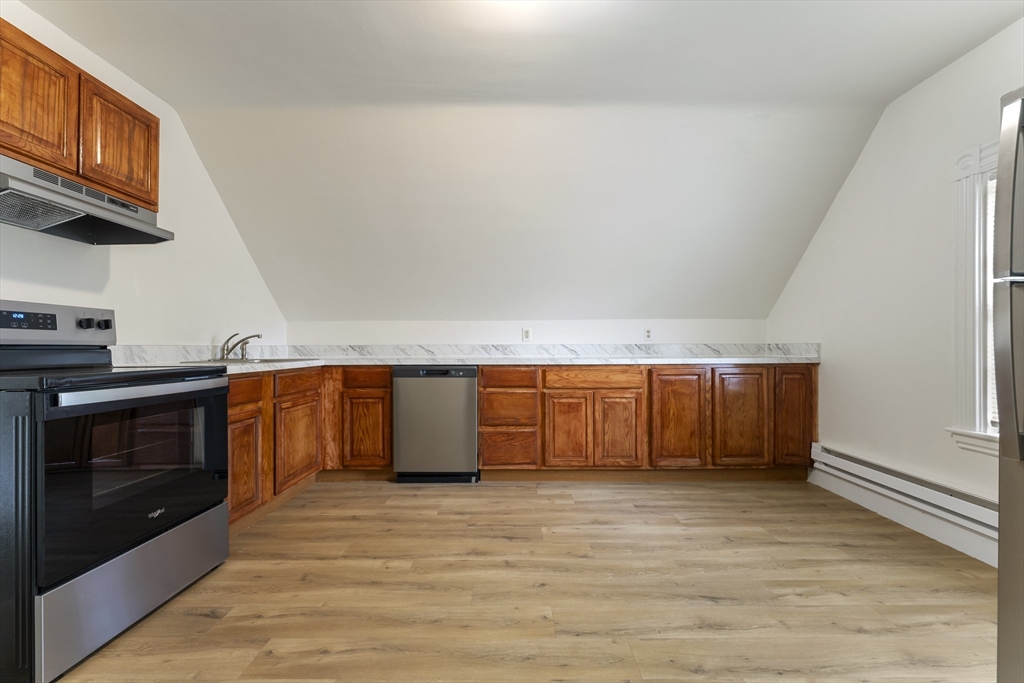 247-249 Park Street, Boston, Massachusetts, 1 Bedroom Bedrooms, 4 Rooms Rooms,1 BathroomBathrooms,Residential Lease,For Rent,Park Street,73533282