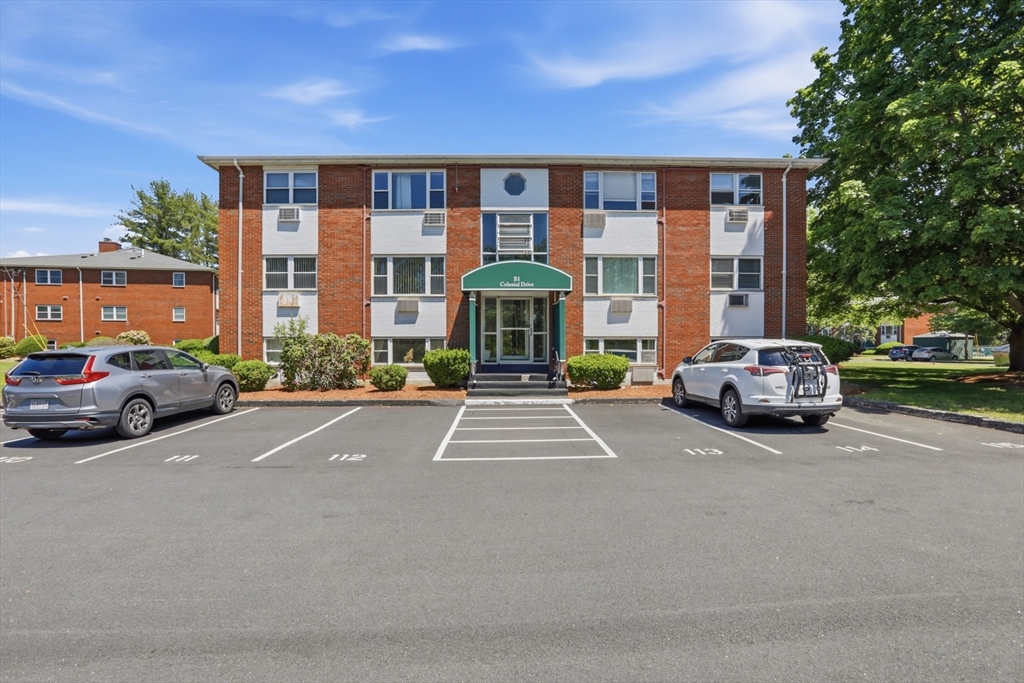 1 Colonial Dr, Andover, Massachusetts, 1 Bedroom Bedrooms, 3 Rooms Rooms,1 BathroomBathrooms,Residential,For Sale,Colonial Dr,73533123