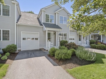 877 Auburnville Way, Whitman, Massachusetts, 2 Bedrooms Bedrooms, 5 Rooms Rooms,2.5 BathroomsBathrooms,Residential,For Sale,Auburnville Way,73533487