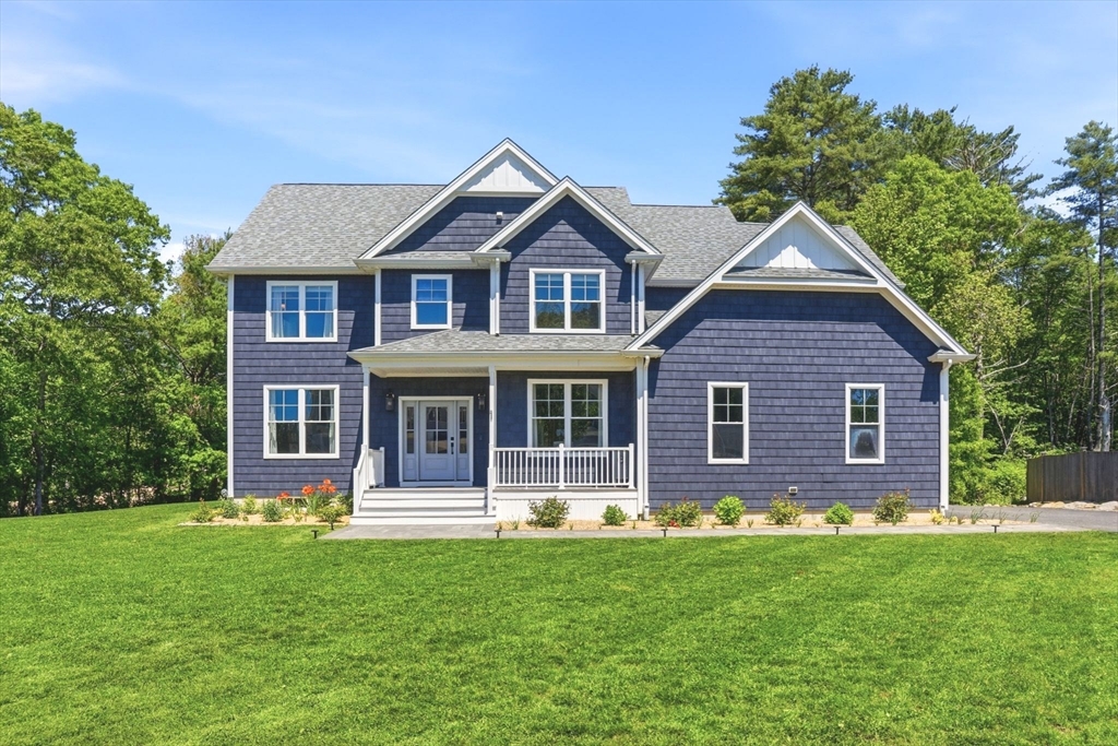 1 Park Ln, Mattapoisett, Massachusetts, 4 Bedrooms Bedrooms, 7 Rooms Rooms,2.5 BathroomsBathrooms,Residential,For Sale,Park Ln,73533492