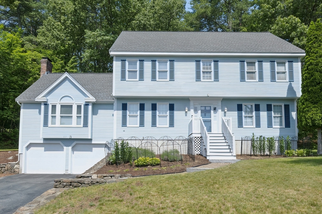 117 Summer Road, Boxborough, Massachusetts, 4 Bedrooms Bedrooms, 10 Rooms Rooms,2.5 BathroomsBathrooms,Residential,For Sale,Summer Road,73533085