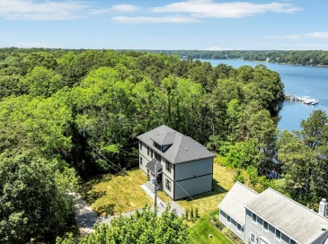 2 Buttercup Lane, Yarmouth, Massachusetts, 3 Bedrooms Bedrooms, 11 Rooms Rooms,4.5 BathroomsBathrooms,Residential,For Sale,Buttercup Lane,73533105