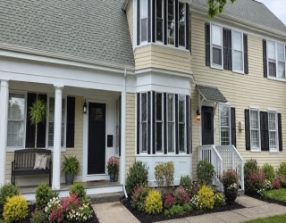 83 Union St, Rockland, Massachusetts, 5 Bedrooms Bedrooms, 12 Rooms Rooms,2 BathroomsBathrooms,Residential,For Sale,Union St,73533101