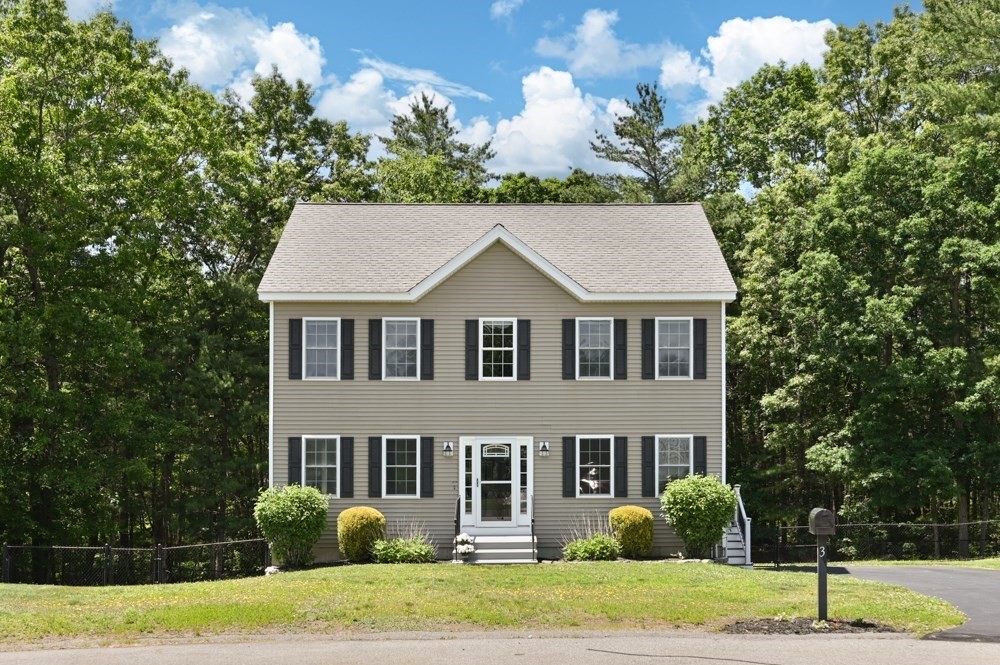 3 Poe Circle, Tyngsborough, Massachusetts, 3 Bedrooms Bedrooms, 6 Rooms Rooms,1.5 BathroomsBathrooms,Residential,For Sale,Poe Circle,73533236
