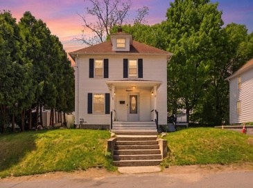 28 Parker Hill Ave, Milford, Massachusetts, 3 Bedrooms Bedrooms, 6 Rooms Rooms,1.5 BathroomsBathrooms,Residential,For Sale,Parker Hill Ave,73533312