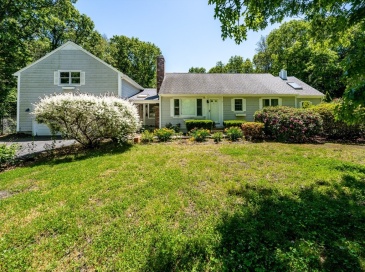 1529 Race Ln, Barnstable, Massachusetts, 3 Bedrooms Bedrooms, 9 Rooms Rooms,2 BathroomsBathrooms,Residential,For Sale,Race Ln,73533315
