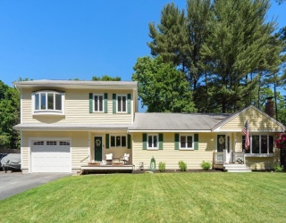 9 Abbot St, Westford, Massachusetts, 3 Bedrooms Bedrooms, 11 Rooms Rooms,3 BathroomsBathrooms,Residential,For Sale,Abbot St,73533284