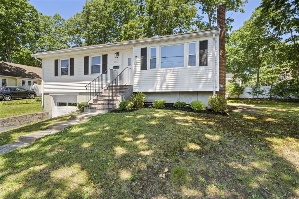 21 Pauline Street, Randolph, Massachusetts, 3 Bedrooms Bedrooms, 6 Rooms Rooms,1 BathroomBathrooms,Residential,For Sale,Pauline Street,73533383