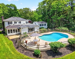 15 Jefferson Rd, Westford, Massachusetts, 4 Bedrooms Bedrooms, 11 Rooms Rooms,2.5 BathroomsBathrooms,Residential,For Sale,Jefferson Rd,73531275