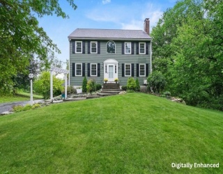 734 Lincoln St, Franklin, Massachusetts, 3 Bedrooms Bedrooms, 7 Rooms Rooms,2.5 BathroomsBathrooms,Residential,For Sale,Lincoln St,73533407