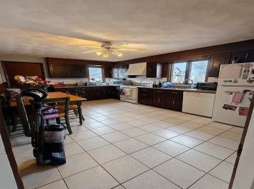 82 Grant Ave, Medford, Massachusetts, 3 Bedrooms Bedrooms, 5 Rooms Rooms,1 BathroomBathrooms,Residential Lease,For Rent,Grant Ave,73533414 82 Grant Ave, Medford, Massachusetts, 3 Bedrooms Bedrooms, 5 Rooms Rooms,1 BathroomBathrooms,Residential Lease,For Rent,Grant Ave,73533414