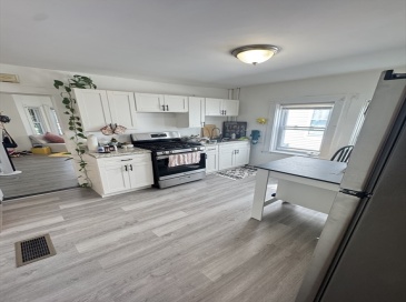 40 Jefferson Street, Cambridge, Massachusetts, 1 Bedroom Bedrooms, 3 Rooms Rooms,1 BathroomBathrooms,Residential Lease,For Rent,Jefferson Street,73533423 40 Jefferson Street, Cambridge, Massachusetts, 1 Bedroom Bedrooms, 3 Rooms Rooms,1 BathroomBathrooms,Residential Lease,For Rent,Jefferson Street,73533423