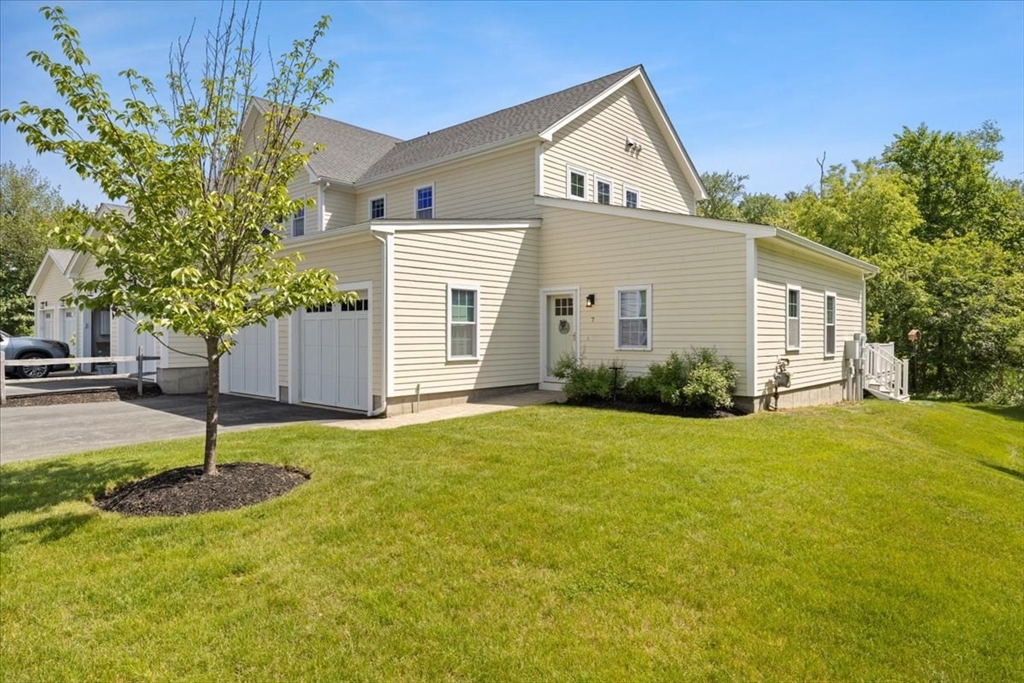 590 Washington Street, Pembroke, Massachusetts, 3 Bedrooms Bedrooms, 6 Rooms Rooms,2.5 BathroomsBathrooms,Residential,For Sale,Washington Street,73533297