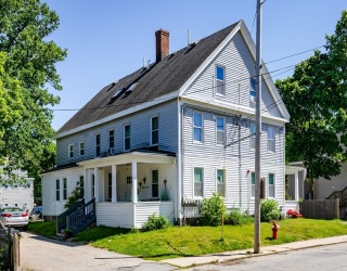 4A Congress St, Amesbury, Massachusetts, 3 Bedrooms Bedrooms, 5 Rooms Rooms,2 BathroomsBathrooms,Residential,For Sale,Congress St,73533444