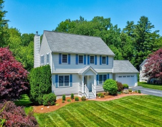 11 Thornton Dr, Burlington, Massachusetts, 4 Bedrooms Bedrooms, 11 Rooms Rooms,2.5 BathroomsBathrooms,Residential,For Sale,Thornton Dr,73533451