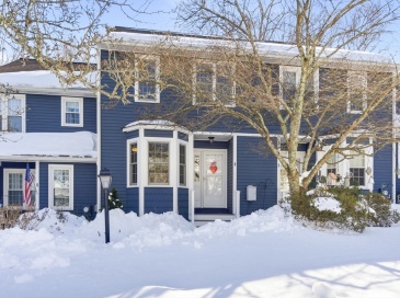 4 Waterfall Ln, Milford, Massachusetts, 2 Bedrooms Bedrooms, 5 Rooms Rooms,1.5 BathroomsBathrooms,Residential,For Sale,Waterfall Ln,73482809