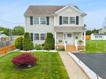 525 Anthony St, Fall River, Massachusetts, 3 Bedrooms Bedrooms, 6 Rooms Rooms,1.5 BathroomsBathrooms,Residential,For Sale,Anthony St,73514528