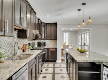 120 Massachusetts Ave, Lexington, Massachusetts, 3 Bedrooms Bedrooms, 8 Rooms Rooms,3 BathroomsBathrooms,Residential,For Sale,Massachusetts Ave,73492239