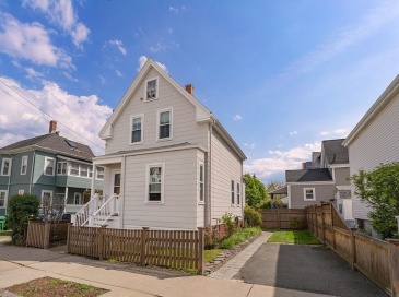 8 Alfred St, Medford, Massachusetts, 3 Bedrooms Bedrooms, 7 Rooms Rooms,1.5 BathroomsBathrooms,Residential,For Sale,Alfred St,73514105