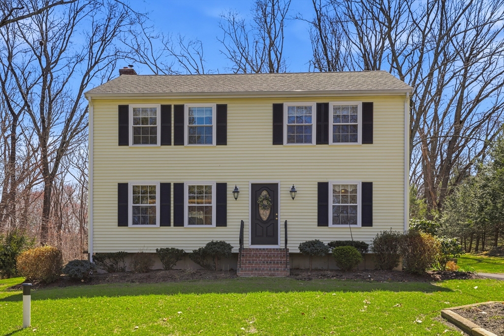 254 Handy St, Attleboro, Massachusetts, 4 Bedrooms Bedrooms, 8 Rooms Rooms,2 BathroomsBathrooms,Residential,For Sale,Handy St,73500545