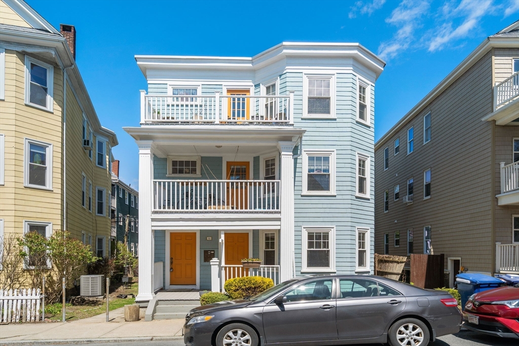 16 Woodlawn St, Boston, Massachusetts, 2 Bedrooms Bedrooms, 5 Rooms Rooms,1 BathroomBathrooms,Residential,For Sale,Woodlawn St,73509143
