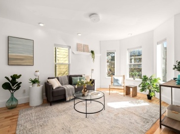 221 Highland Ave., Somerville, Massachusetts, 3 Bedrooms Bedrooms, 7 Rooms Rooms,2 BathroomsBathrooms,Residential,For Sale,Highland Ave.,73502128