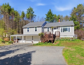 38 Woodland Road, Georgetown, Massachusetts, 3 Bedrooms Bedrooms, 10 Rooms Rooms,1.5 BathroomsBathrooms,Residential,For Sale,Woodland Road,73533559