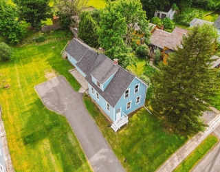 15 School St, Buckland, Massachusetts, 4 Bedrooms Bedrooms, 7 Rooms Rooms,1 BathroomBathrooms,Residential,For Sale,School St,73533580