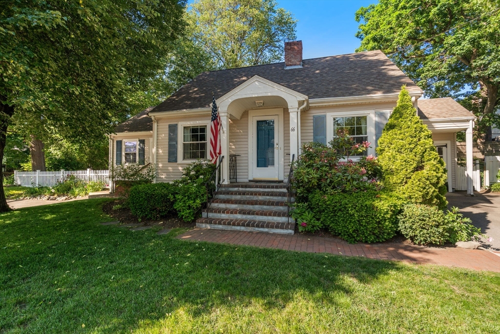 66 Sprague Street, Dedham, Massachusetts, 3 Bedrooms Bedrooms, 6 Rooms Rooms,1 BathroomBathrooms,Residential,For Sale,Sprague Street,73533538