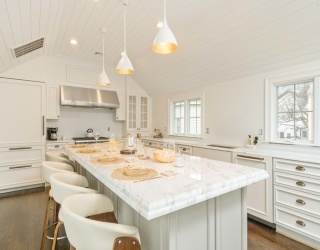 70 Otis St, Cambridge, Massachusetts, 4 Bedrooms Bedrooms, 7 Rooms Rooms,2.5 BathroomsBathrooms,Residential Lease,For Rent,Otis St,73533579