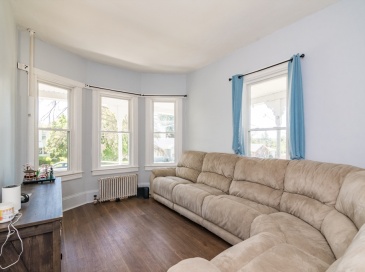 208 Prospect St, Chicopee, Massachusetts, 3 Bedrooms Bedrooms, 5 Rooms Rooms,1 BathroomBathrooms,Residential Lease,For Rent,Prospect St,73533582 208 Prospect St, Chicopee, Massachusetts, 3 Bedrooms Bedrooms, 5 Rooms Rooms,1 BathroomBathrooms,Residential Lease,For Rent,Prospect St,73533582