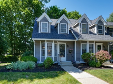 1 Country Village Way, Millis, Massachusetts, 2 Bedrooms Bedrooms, 5 Rooms Rooms,1.5 BathroomsBathrooms,Residential,For Sale,Country Village Way,73533594