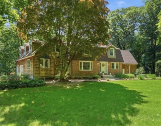 89 Main St, Westford, Massachusetts, 4 Bedrooms Bedrooms, 10 Rooms Rooms,3.5 BathroomsBathrooms,Residential,For Sale,Main St,73533606