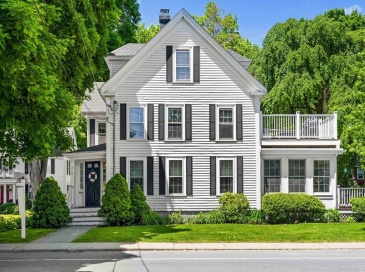 376 Main St, Amesbury, Massachusetts, 1 Bedroom Bedrooms, 3 Rooms Rooms,1 BathroomBathrooms,Residential,For Sale,Main St,73533751