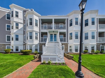 15 Park Ave, Hull, Massachusetts, 2 Bedrooms Bedrooms, 4 Rooms Rooms,2 BathroomsBathrooms,Residential,For Sale,Park Ave,73533947