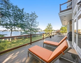 358 Rock Island Rd, Quincy, Massachusetts, 4 Bedrooms Bedrooms, 8 Rooms Rooms,3 BathroomsBathrooms,Residential,For Sale,Rock Island Rd,73533554