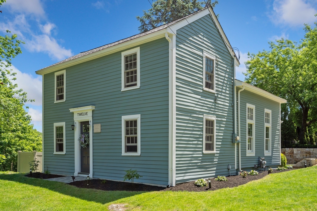12 Fern St, Lexington, Massachusetts, 3 Bedrooms Bedrooms, 5 Rooms Rooms,1 BathroomBathrooms,Residential,For Sale,Fern St,73534004