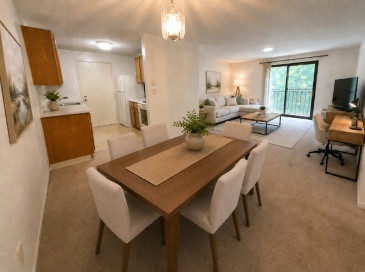25 Village Rock Ln, Natick, Massachusetts, 1 Bedroom Bedrooms, 4 Rooms Rooms,1 BathroomBathrooms,Residential,For Sale,Village Rock Ln,73533783