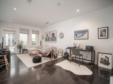 2 West 6th St., Boston, Massachusetts, 1 Bedroom Bedrooms, 4 Rooms Rooms,1 BathroomBathrooms,Residential Lease,For Rent,West 6th St.,73528078