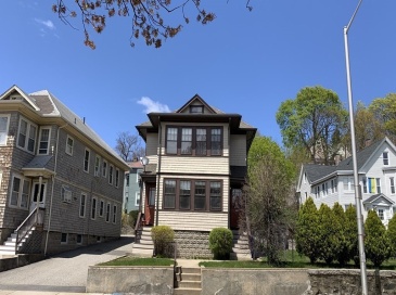 529 Pleasant St, Malden, Massachusetts, 1 Bedroom Bedrooms, 3 Rooms Rooms,1 BathroomBathrooms,Residential Lease,For Rent,Pleasant St,73527343