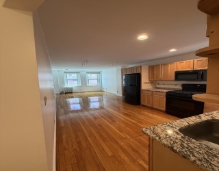 19 Revere Street, Boston, Massachusetts, 2 Bedrooms Bedrooms, 4 Rooms Rooms,1 BathroomBathrooms,Residential Lease,For Rent,Revere Street,73533809