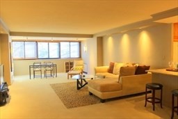 2 Hawthorne, Boston, Massachusetts, 2 Bedrooms Bedrooms, 4 Rooms Rooms,2 BathroomsBathrooms,Residential Lease,For Rent,Hawthorne,73533885