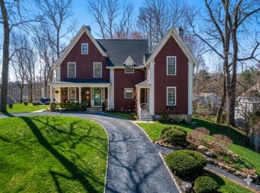 40 Kimlo Rd, Wellesley, Massachusetts, 4 Bedrooms Bedrooms, 10 Rooms Rooms,2.5 BathroomsBathrooms,Residential,For Sale,Kimlo Rd,73533550
