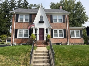 22 Longfellow Rd, Worcester, Massachusetts, 4 Bedrooms Bedrooms, 8 Rooms Rooms,2.5 BathroomsBathrooms,Residential Lease,For Rent,Longfellow Rd,73533639