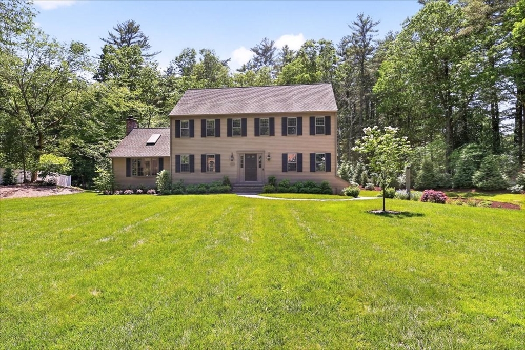 18 Roubound Rd, Norwell, Massachusetts, 4 Bedrooms Bedrooms, 8 Rooms Rooms,2.5 BathroomsBathrooms,Residential Lease,For Rent,Roubound Rd,73533734