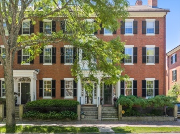 33 Chestnut St, Salem, Massachusetts, 5 Bedrooms Bedrooms, 10 Rooms Rooms,3 BathroomsBathrooms,Residential,For Sale,Chestnut St,73533798