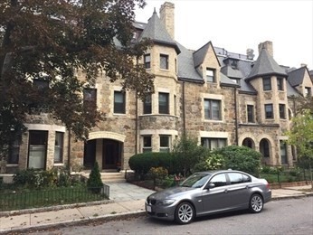 17 Garrison Road, Brookline, Massachusetts, 1 Bedroom Bedrooms, 3 Rooms Rooms,1 BathroomBathrooms,Residential Lease,For Rent,Garrison Road,73533696